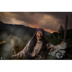 Revolutionary Woman - Artistic Chess Photography | EXPOCHESS