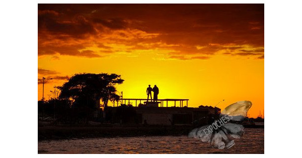Orange Duel in Cumaná - Artistic Chess Photography | EXPOCHESS